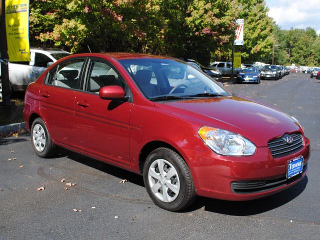 2010 Hyundai Accent FWD 4dr Sport