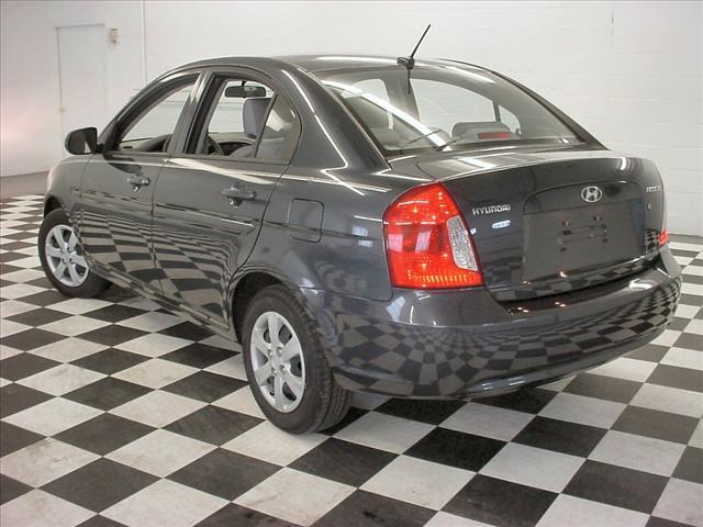 2010 Hyundai Accent FWD 4dr Sport