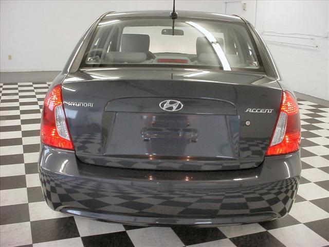 2010 Hyundai Accent FWD 4dr Sport