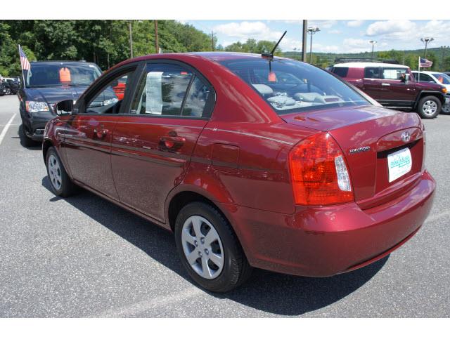 2011 Hyundai Accent FWD 4dr Sport