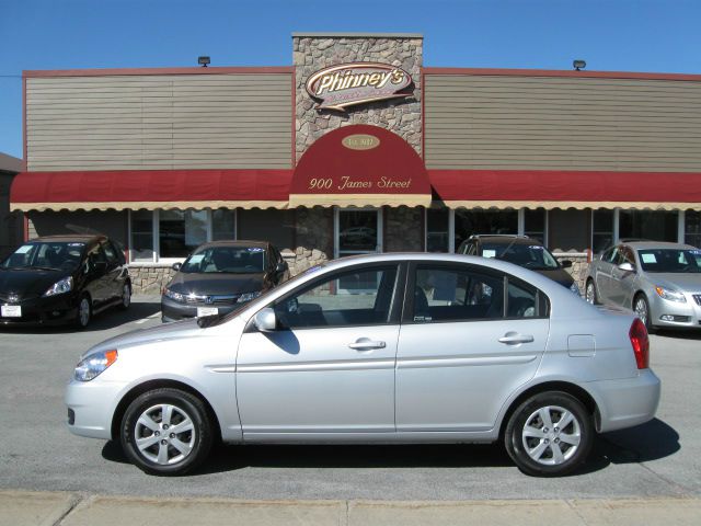 2011 Hyundai Accent ST Sport SLT TRX4 Off Road Laramie
