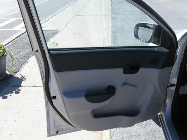 2011 Hyundai Accent ST Sport SLT TRX4 Off Road Laramie