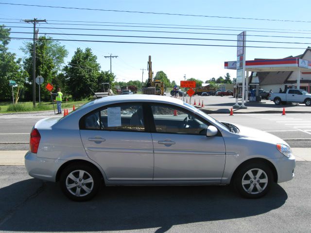 2011 Hyundai Accent ST Sport SLT TRX4 Off Road Laramie