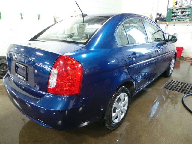 2011 Hyundai Accent FWD 4dr Sport
