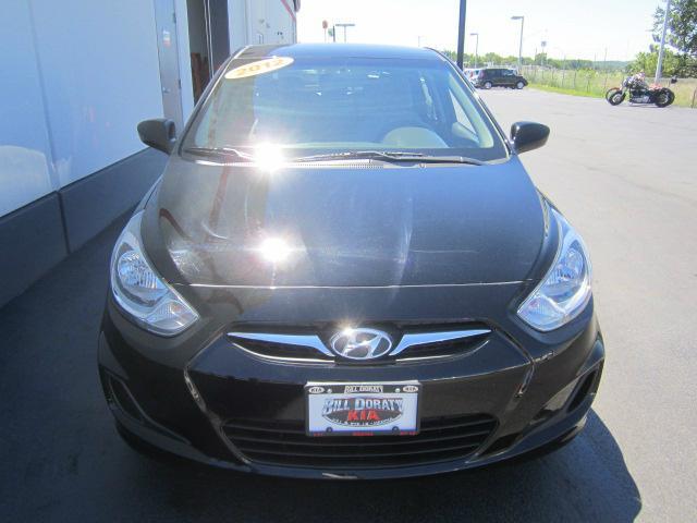 2012 Hyundai Accent SEL W/navigation