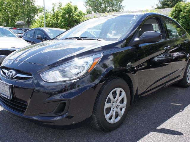 2012 Hyundai Accent FWD 4dr Sport