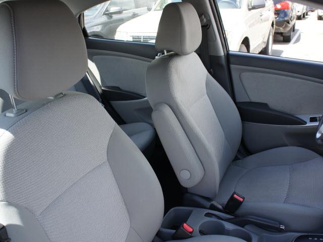 2012 Hyundai Accent FWD 4dr Sport