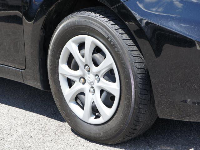 2012 Hyundai Accent FWD 4dr Sport