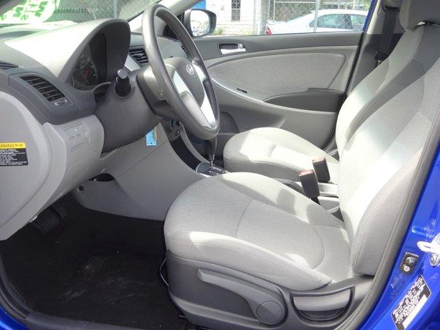 2012 Hyundai Accent FWD 4dr Sport