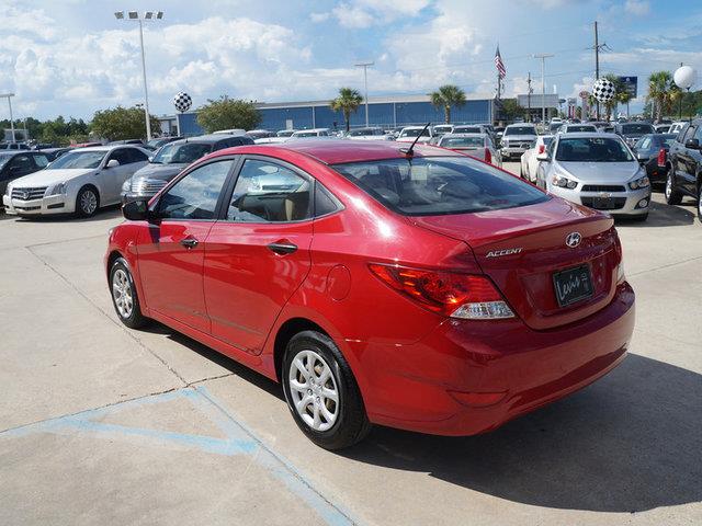 2012 Hyundai Accent V-6 Sport
