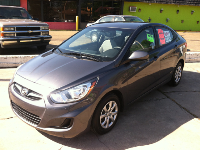 2012 Hyundai Accent ST Sport SLT TRX4 Off Road Laramie