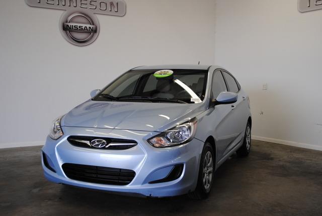 2012 Hyundai Accent FWD 4dr Sport