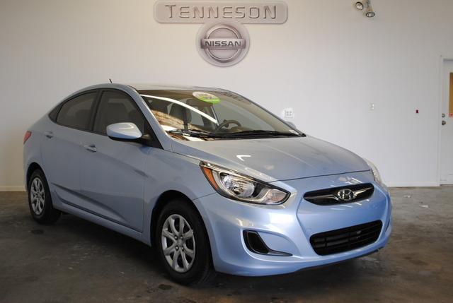 2012 Hyundai Accent FWD 4dr Sport