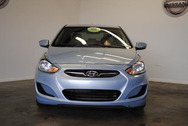 2012 Hyundai Accent FWD 4dr Sport