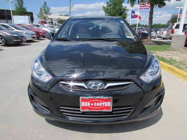 2013 Hyundai Accent SE THIS Beauty IS IN MINT COND