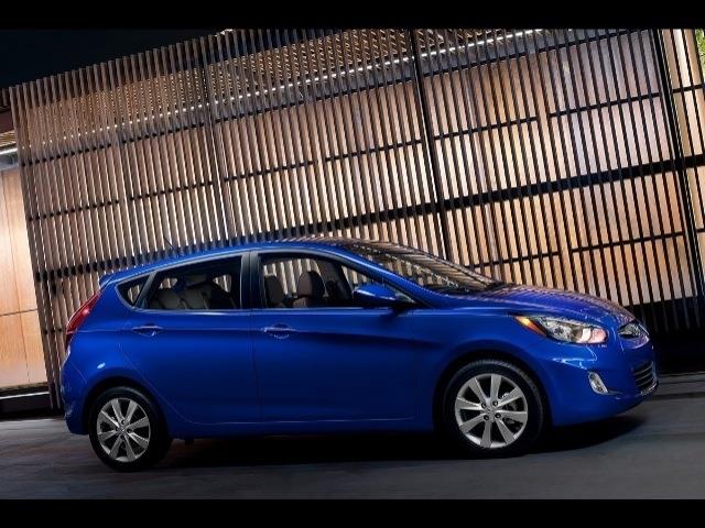 2013 Hyundai Accent SEL W/navigation