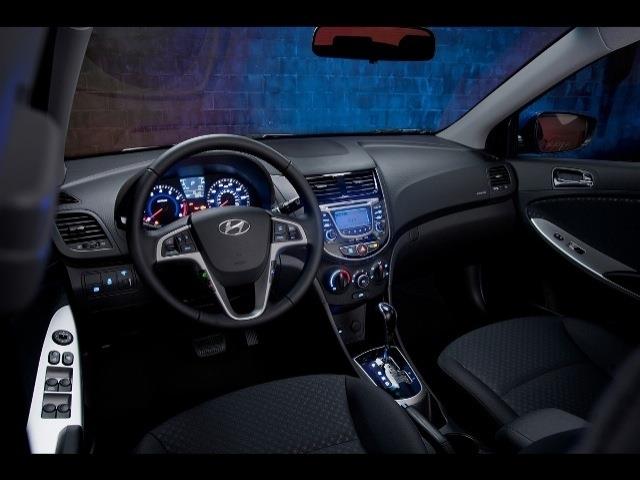 2013 Hyundai Accent SEL W/navigation