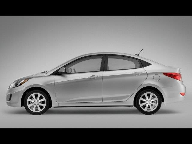 2013 Hyundai Accent CXL (marshalltown)