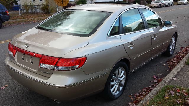 2006 Hyundai Azera SLT 25