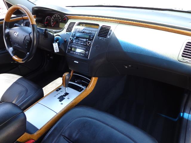 2006 Hyundai Azera Sle25004x4