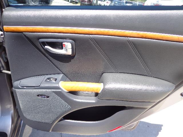 2006 Hyundai Azera Sle25004x4