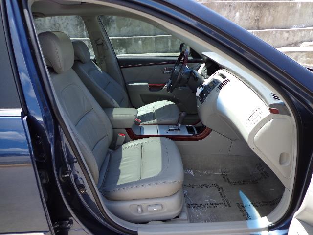 2007 Hyundai Azera 320 W/ Sunroof
