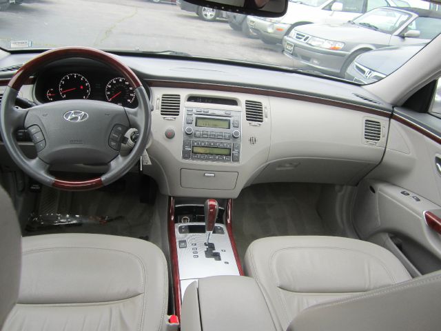 2007 Hyundai Azera SLT 25
