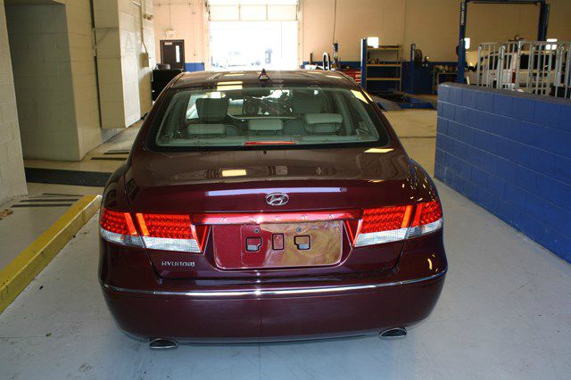 2009 Hyundai Azera FWD 4dr Sport