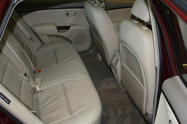 2009 Hyundai Azera FWD 4dr Sport