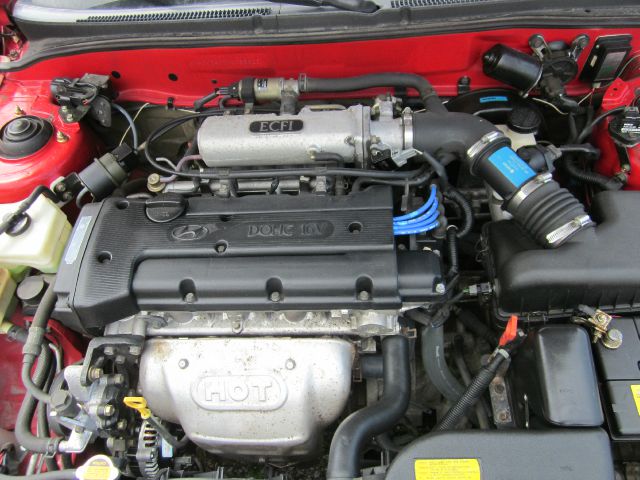 1997 Hyundai Elantra FWD 4dr Sport