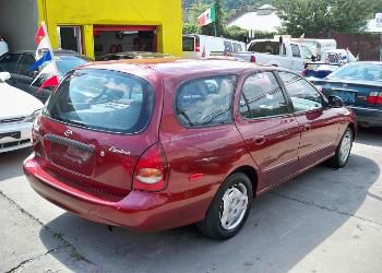 1999 Hyundai Elantra Base
