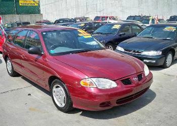 1999 Hyundai Elantra Base