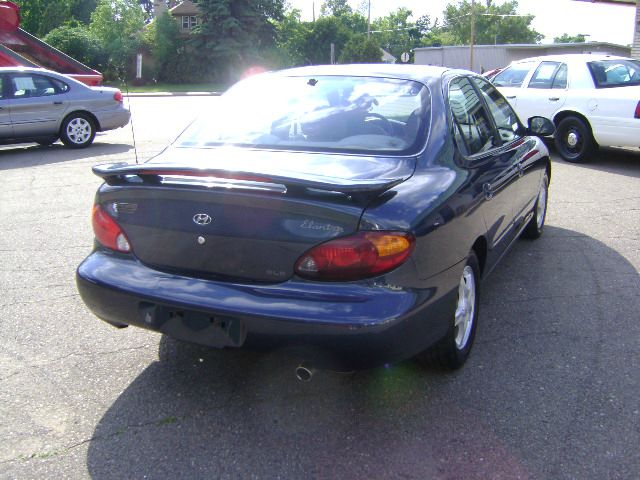 1999 Hyundai Elantra FWD 4dr Sport