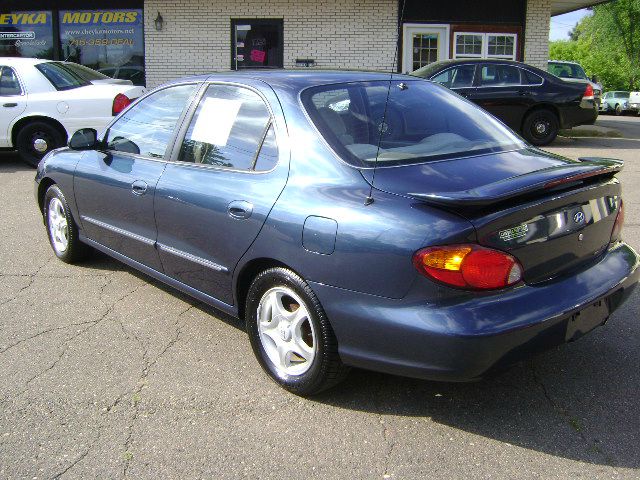 1999 Hyundai Elantra FWD 4dr Sport