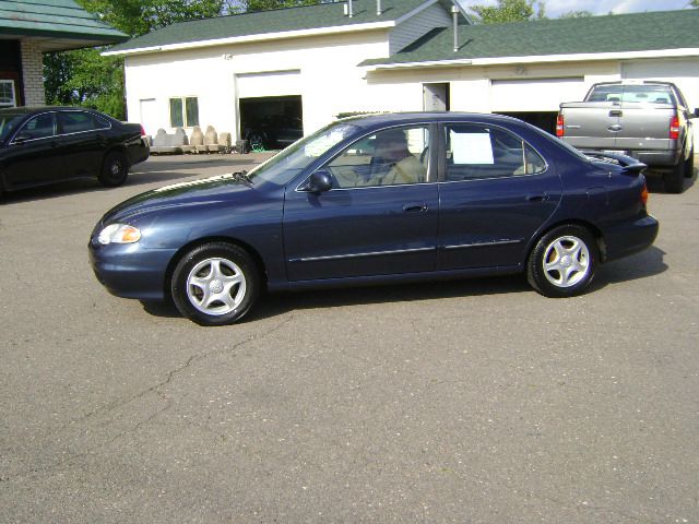 1999 Hyundai Elantra FWD 4dr Sport