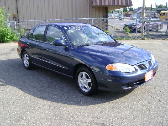 1999 Hyundai Elantra FWD 4dr Sport