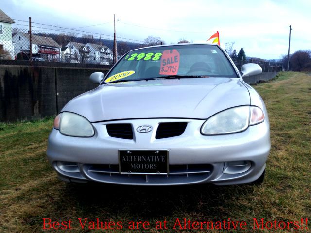 2000 Hyundai Elantra FWD 4dr Sport