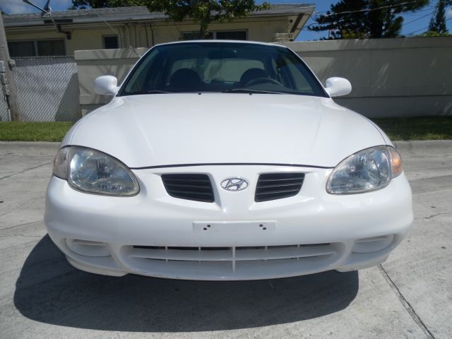 2000 Hyundai Elantra FWD 4dr Sport