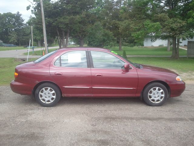 2000 Hyundai Elantra FWD 4dr Sport