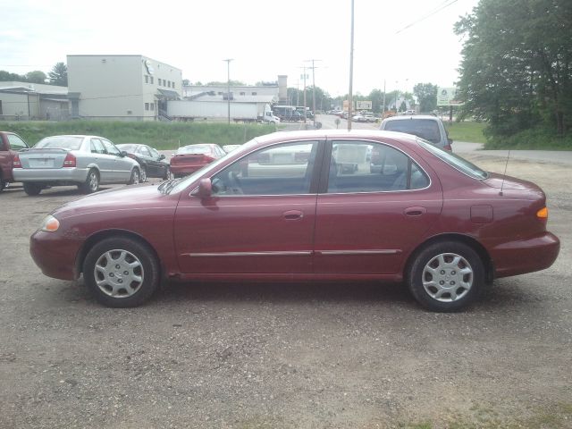 2000 Hyundai Elantra FWD 4dr Sport