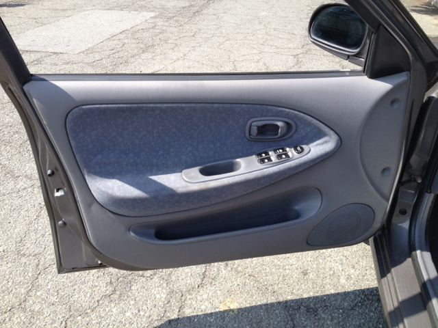 2000 Hyundai Elantra FWD 4dr Sport