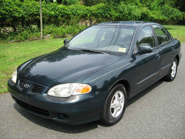 2000 Hyundai Elantra FWD 4dr Sport