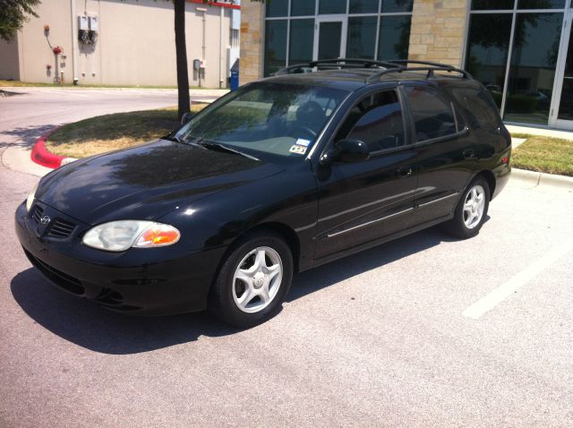 2000 Hyundai Elantra FWD 4dr Sport