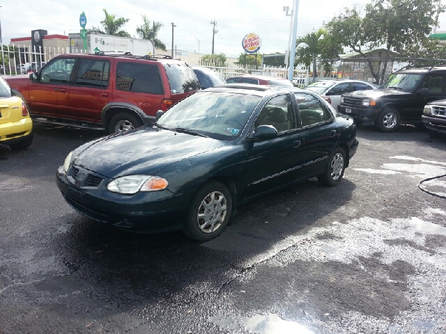 2000 Hyundai Elantra FWD 4dr Sport