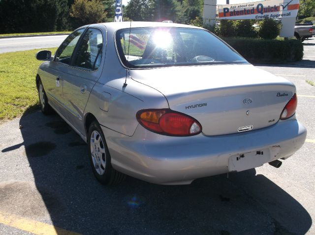 2000 Hyundai Elantra FWD 4dr Sport