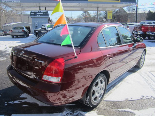 2001 Hyundai Elantra FWD 4dr Sport