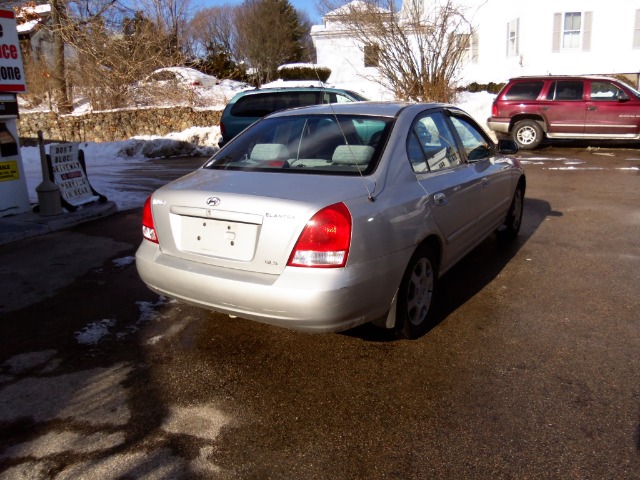 2001 Hyundai Elantra FWD 4dr Sport