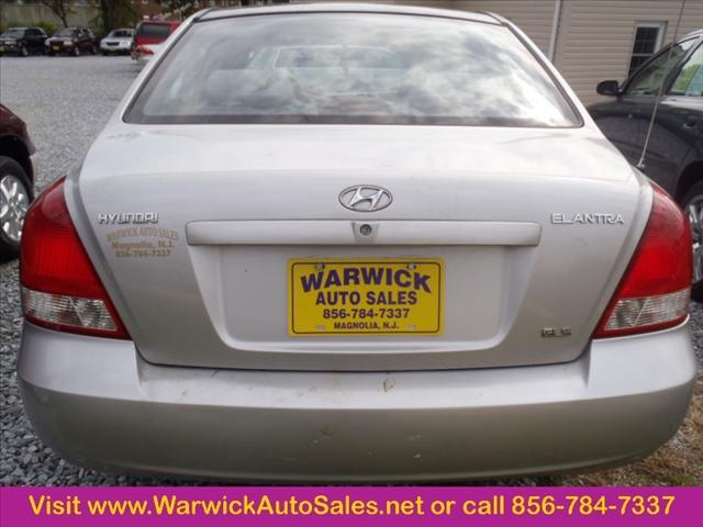 2001 Hyundai Elantra Standard 4X4 Hardtop