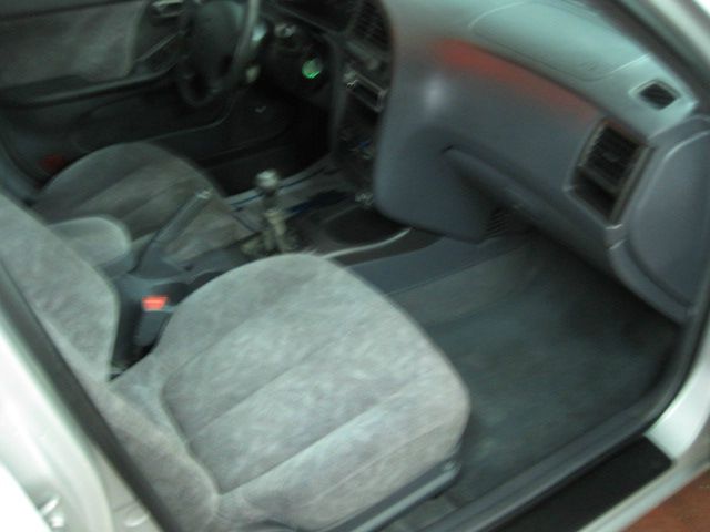 2001 Hyundai Elantra FWD 4dr Sport