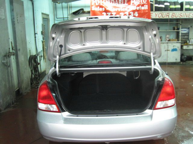 2001 Hyundai Elantra FWD 4dr Sport